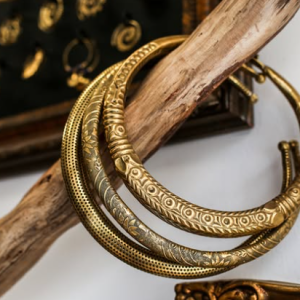 Collar dorado