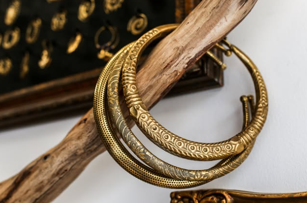Collar dorado